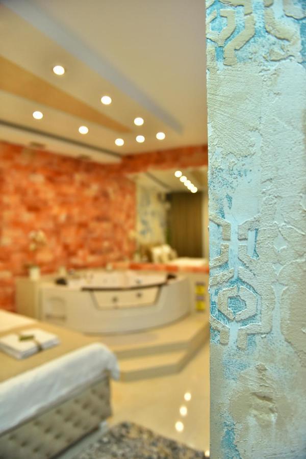 Design Apartment Premium Spa Lux 4 Star "Dubai" Completely Private Wellness & Spa Free Included Sauna & Jacuzzi & Salt Wall & Fire Place & 3D Ceilings & Business Wifi & Netflix & Keyless Code Entry & Full Smart App & Secure 2 Parking Place Ćuprija エクステリア 写真