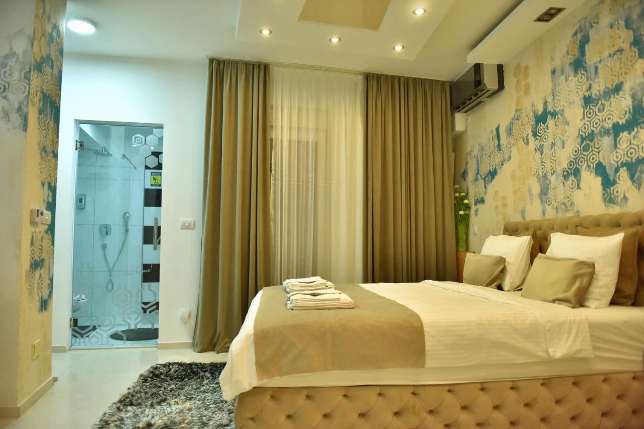 Design Apartment Premium Spa Lux 4 Star "Dubai" Completely Private Wellness & Spa Free Included Sauna & Jacuzzi & Salt Wall & Fire Place & 3D Ceilings & Business Wifi & Netflix & Keyless Code Entry & Full Smart App & Secure 2 Parking Place Ćuprija エクステリア 写真