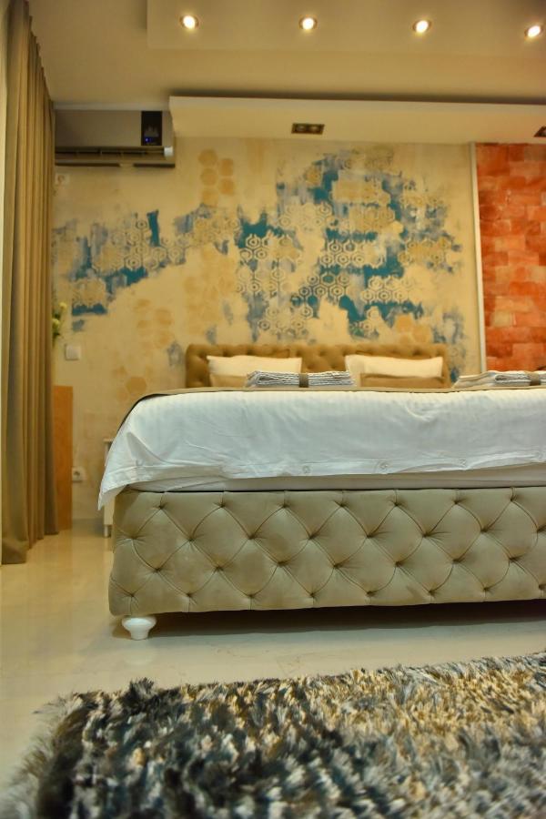 Design Apartment Premium Spa Lux 4 Star "Dubai" Completely Private Wellness & Spa Free Included Sauna & Jacuzzi & Salt Wall & Fire Place & 3D Ceilings & Business Wifi & Netflix & Keyless Code Entry & Full Smart App & Secure 2 Parking Place Ćuprija エクステリア 写真
