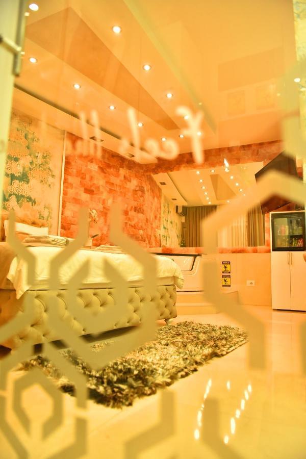 Design Apartment Premium Spa Lux 4 Star "Dubai" Completely Private Wellness & Spa Free Included Sauna & Jacuzzi & Salt Wall & Fire Place & 3D Ceilings & Business Wifi & Netflix & Keyless Code Entry & Full Smart App & Secure 2 Parking Place Ćuprija エクステリア 写真